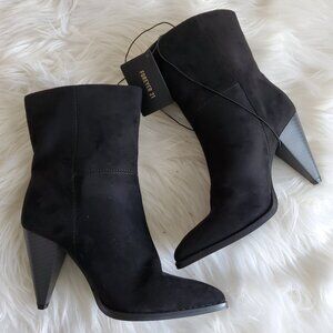 Forever 21 Black Suede Heeled Pull On Ankle Boots SZ 6
